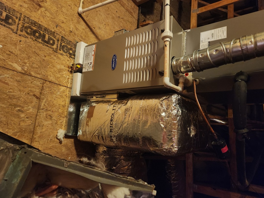 Marietta, GA - Installed new Carrier gas furnace and return plunm 