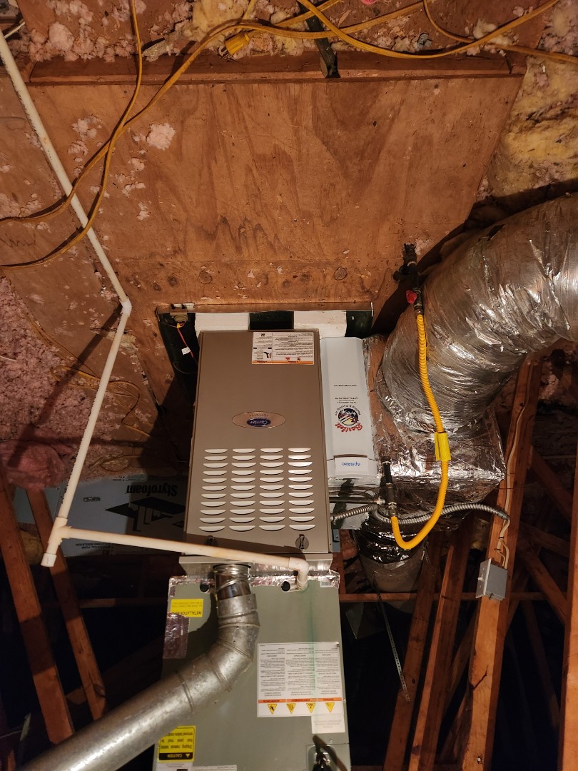 Dallas, GA - Installed new Carrier High Efficiency gas furnace with Aprilaire media filter 