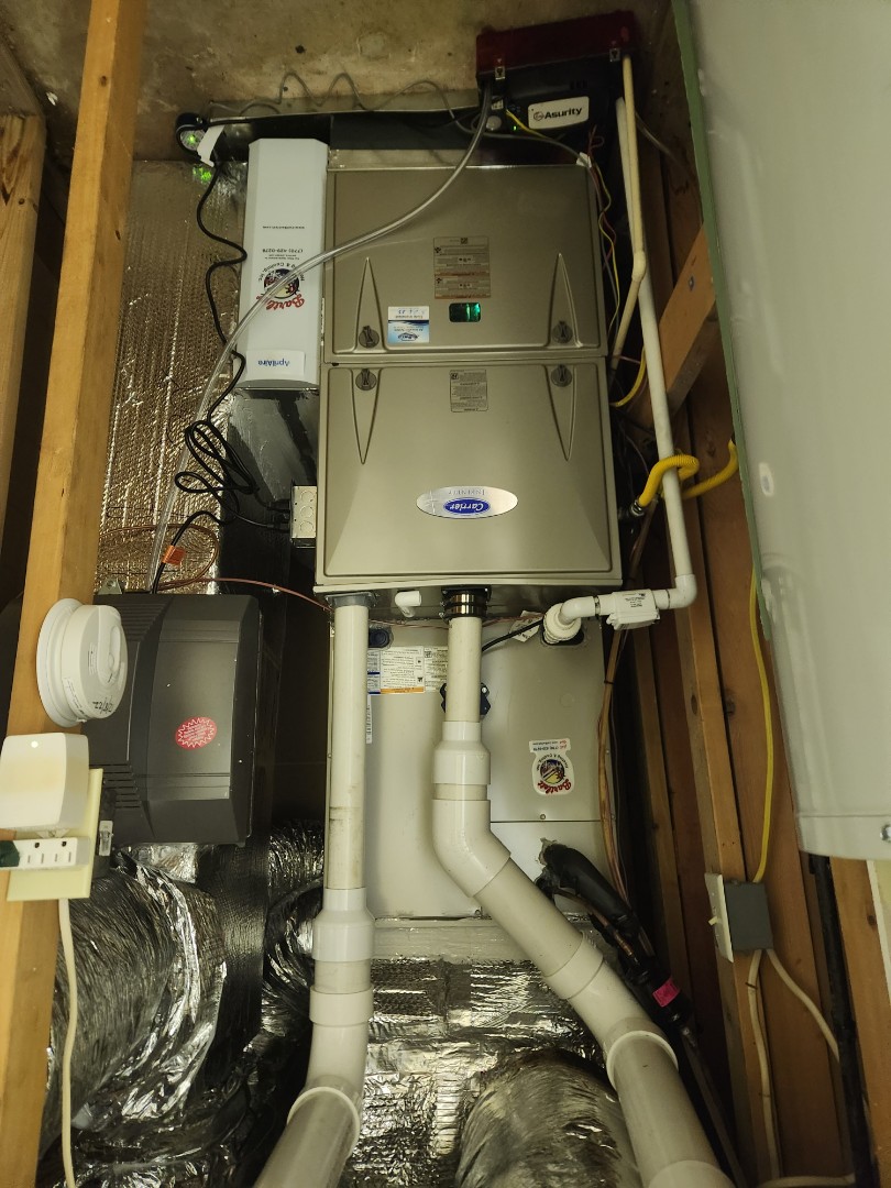 Marietta, GA - Installed new Carrier Infinity high efficiency system with Carrier Infinity 2stage variable speed gas furnace Infinity Mytouch WIFI Thermostat Carrier Infinity 5 stage condenser and Carrier fan powered Humidifier and Aprilaire media filter 