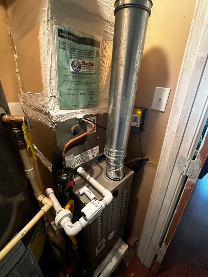 Marietta, GA - Replaced existing mechanical system with new Carrier Weathermaker equipment. Replaced thermostat with new Emerson thermostat. Installed external 16x25x1 filter rack. Replaced existing drain line with new 3/4 pvc pipe. Replaced single wall flue pipe with double wall. Set gas pressures and charged air conditioner. System is working as needed. Thank you for choosing Bartlett Heating and Cooling. 
