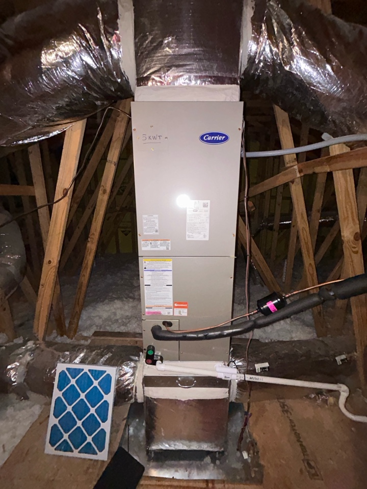 HVAC heating maintenance on Carrier heat pump systems in Smyrna. 