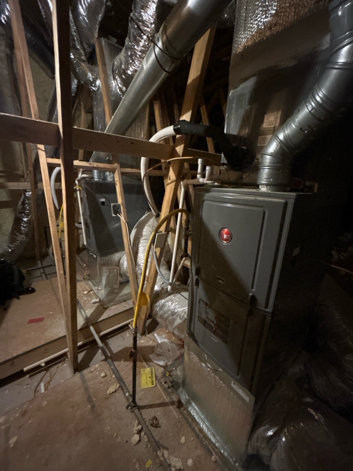 HVAC heating maintenance on Rheem furnaces in Forest Hills Smyrna. 