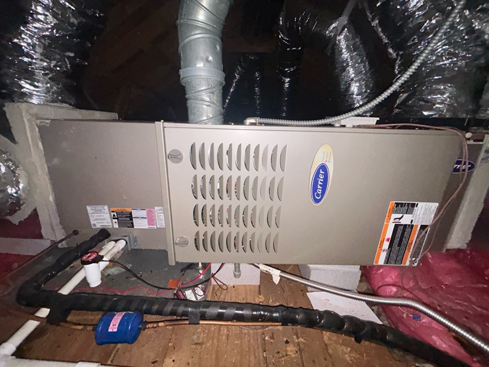 HVAC heating maintenance on Carrier furnace in Forest Hills Smyrna. 