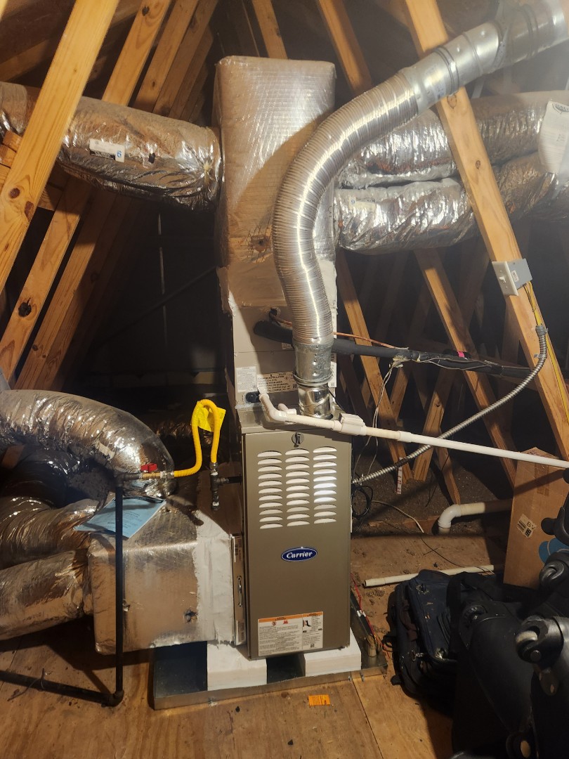 Smyrna, GA - Installed 2 new Carrier High Efficiency gas furnaces with Carrier condensers 