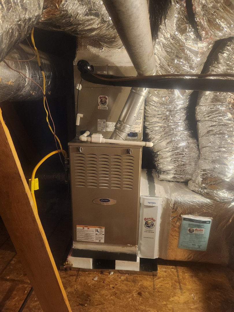 Smyrna, GA - Installed new Carrier High Efficiency Greenspeed condenser Infinity 2stage variable speed gas furnace Carrier Infinity Mytouch WIFI Thermostat and smart sensors and Aprilaire media filter 