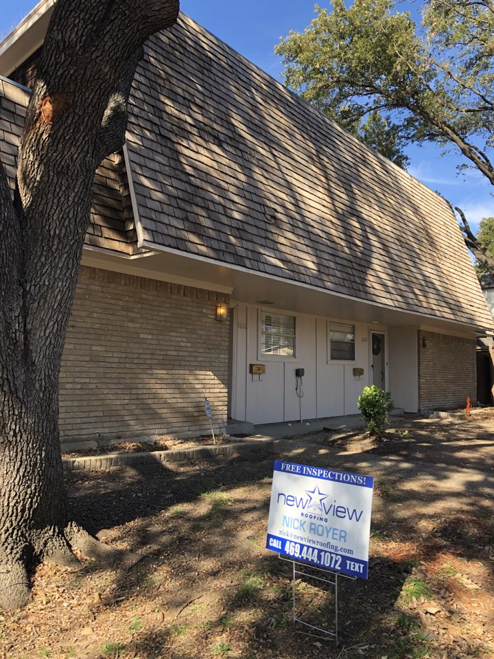 Dallas, TX - New View Crew working hard on a new GAF roof replacement due to the recent tornado storm in the Dallas Tx area. In addition to the roof we are replacing the hail damaged gutters and re staining the fence. All work was approved and paid for by Allstate insurance and the roof includes our lifetime workmanship warranty. Dallas, TX - New View Crew working hard on a new GAF roof replacement due to the recent tornado storm in the Dallas Tx area. In addition to the roof we are replacing the hail damaged gutters and re staining the fence. All work was approved and paid for by Allstate insurance and the roof includes our lifetime workmanship warranty.