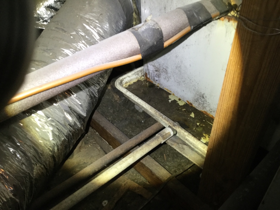 Alvin, TX - I'm at a residence performing a Heil air-conditioning maintenance, checking the thermostat and performing a heating tuneup at my service call. I'm also checking for any plumbing repair that might be needed. I'm doing my best to give my customer a proper AC tuneup. Alvin, TX - I'm at a residence performing a Heil air-conditioning maintenance, checking the thermostat and performing a heating tuneup at my service call. I'm also checking for any plumbing repair that might be needed. I'm doing my best to give my customer a proper AC tuneup.