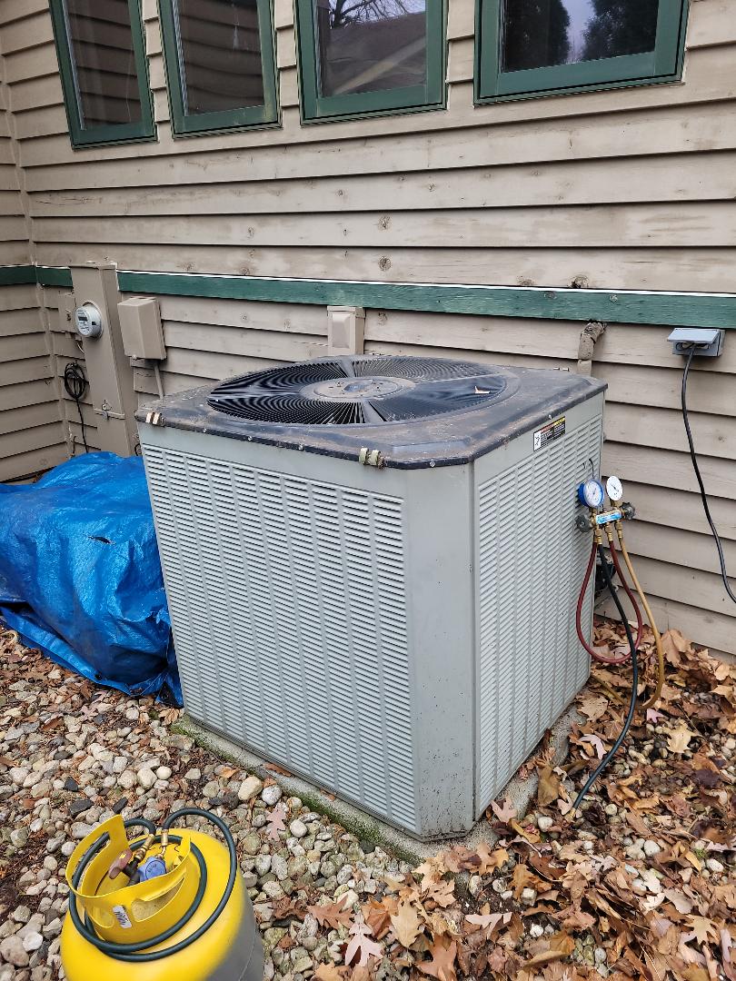 Replacing a old inefficient air conditioner with a new 16 SEER energy efficient air conditioner! 