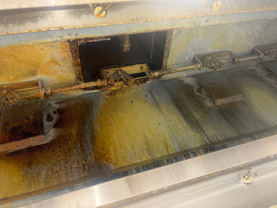 Before a hood cleaning service 