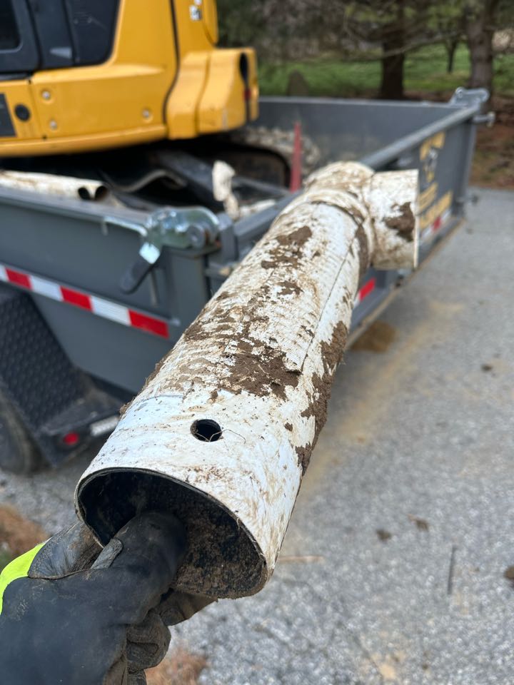 House builder special! Don’t have solid drainage pipe? Just cover over the holes with some duct tape 🤦🏻‍♂️. New gutter drainage lead replacements that have failed 
#dirtydeeds #drainage #excavation #deere #317g #35g 