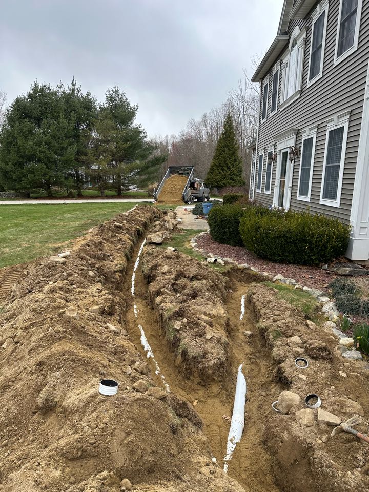 House builder special! Don’t have solid drainage pipe? Just cover over the holes with some duct tape 🤦🏻‍♂️. New gutter drainage lead replacements that have failed 
#dirtydeeds #drainage #excavation #deere #317g #35g 