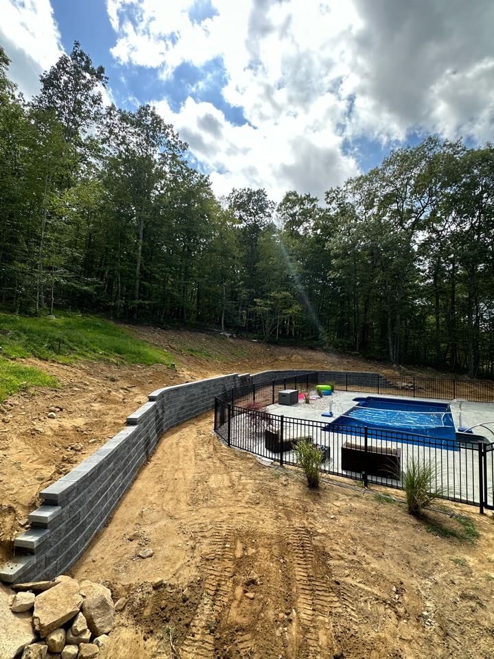 Retaining wall all completed using Keystone block 