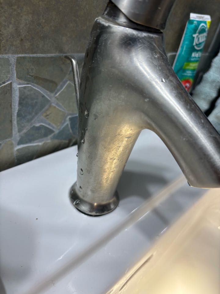 Inspected leak coming through kitchen ceiling. Red Bank, NJ 07701