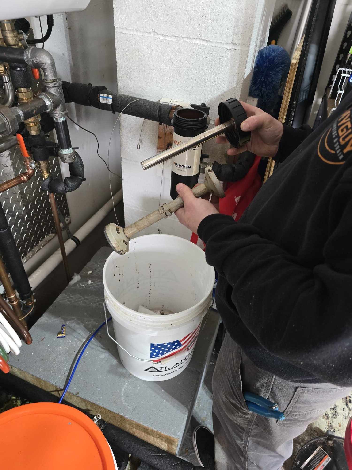 New hose bib, new ball valve, install Zilmet filter with membership performed work and tested all work and everything appears to be in working order and there appears to be no leaks at this time. Clean magnetic filter on combi as well. Collected payment. New hose bib, new ball valve, install Zilmet filter with membership performed work and tested all work and everything appears to be in working order and there appears to be no leaks at this time. Clean magnetic filter on combi as well. Collected payment.