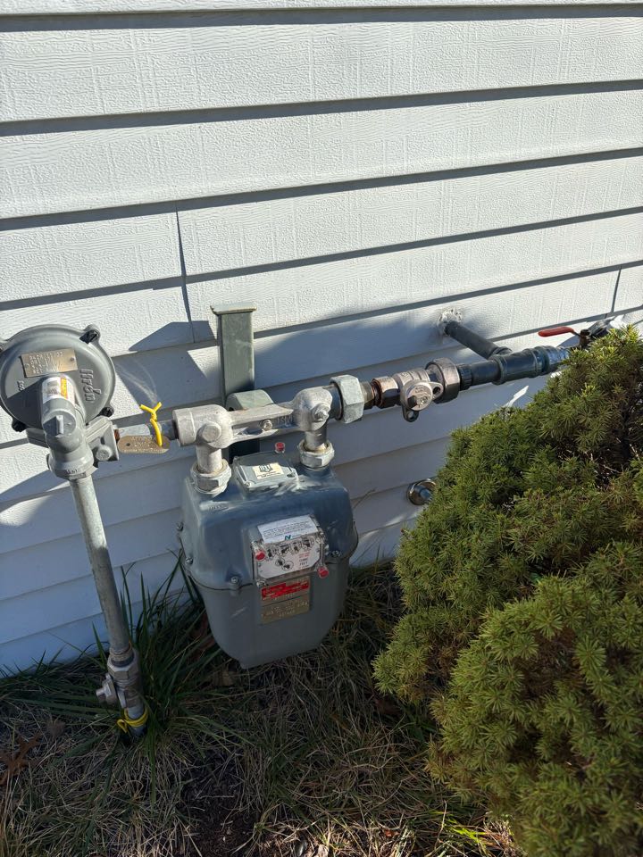 Performed bubble test on gas line to check for leaks. Whiting, NJ 08759