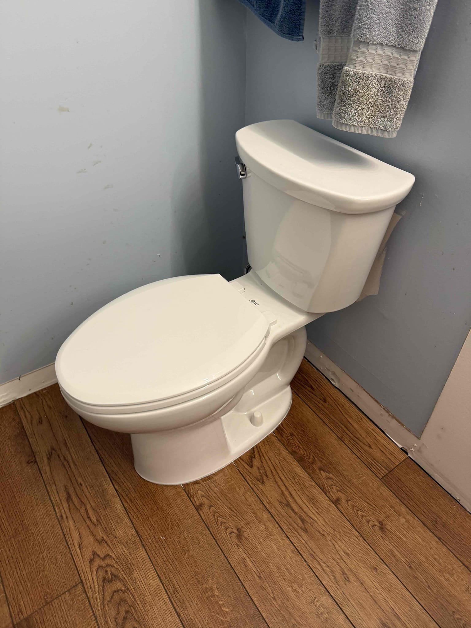 GET ST8 FOR ALL WORK 
Arrived to home to install 2 toilets. MyGuy supplied and installed 2 comfort height toilets and tested for leaks, there are none at this time.