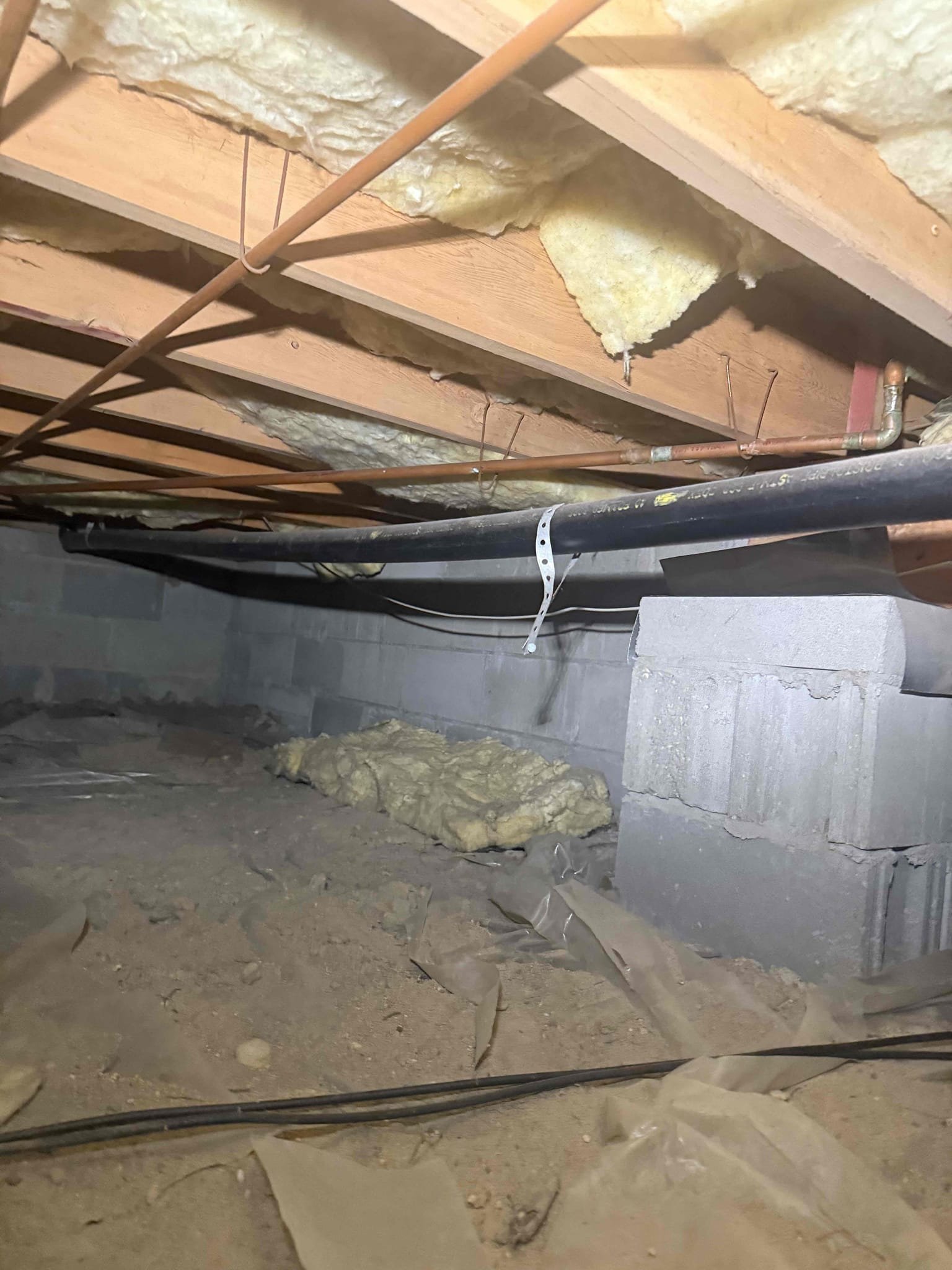 Flush water heater, re hang kitchen drain line, and main water shut off valve
Arrived to home for inspection. We have done quite a bit of work here. Only covering thing customer had was flushing water heater. I found old style shut off valve for main and kitchen drain line straps were broken. MyGuy replaced main shut off valve, added reliable hangers for drain line and flushed water heater. There are no leaks at this time.