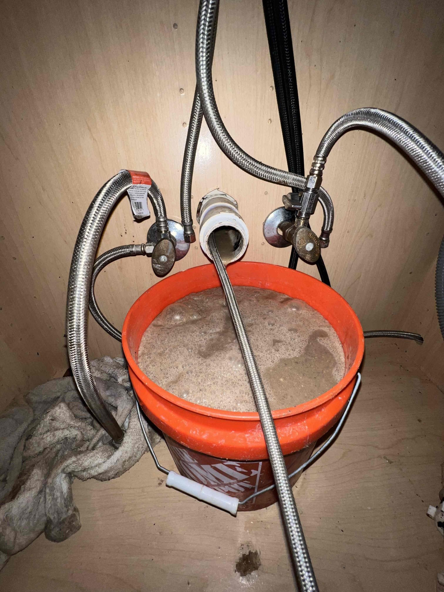 Arrived on site to hydro jet kitchen drain. After hydro jetting multiple times and snaking multiple times I tested for drain flow. Kitchen sink is now draining as it should. Clients basket strainer is old and rusted away. Replaced basket strainer with a new 3/4 dishwasher tailpiece. Client can now use their washing machine and kitchen sink.