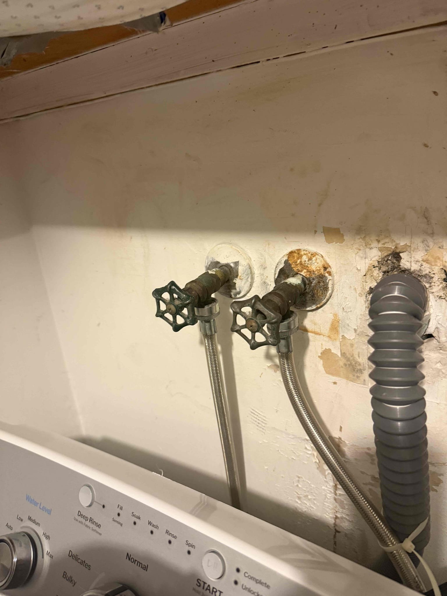 Arrived on site to complete customers annual home inspection, after inspection we wrote up estimates to get what we found rectified, for today we emailed over estimates to the customer, customer will call us when they are ready to proceed with work.