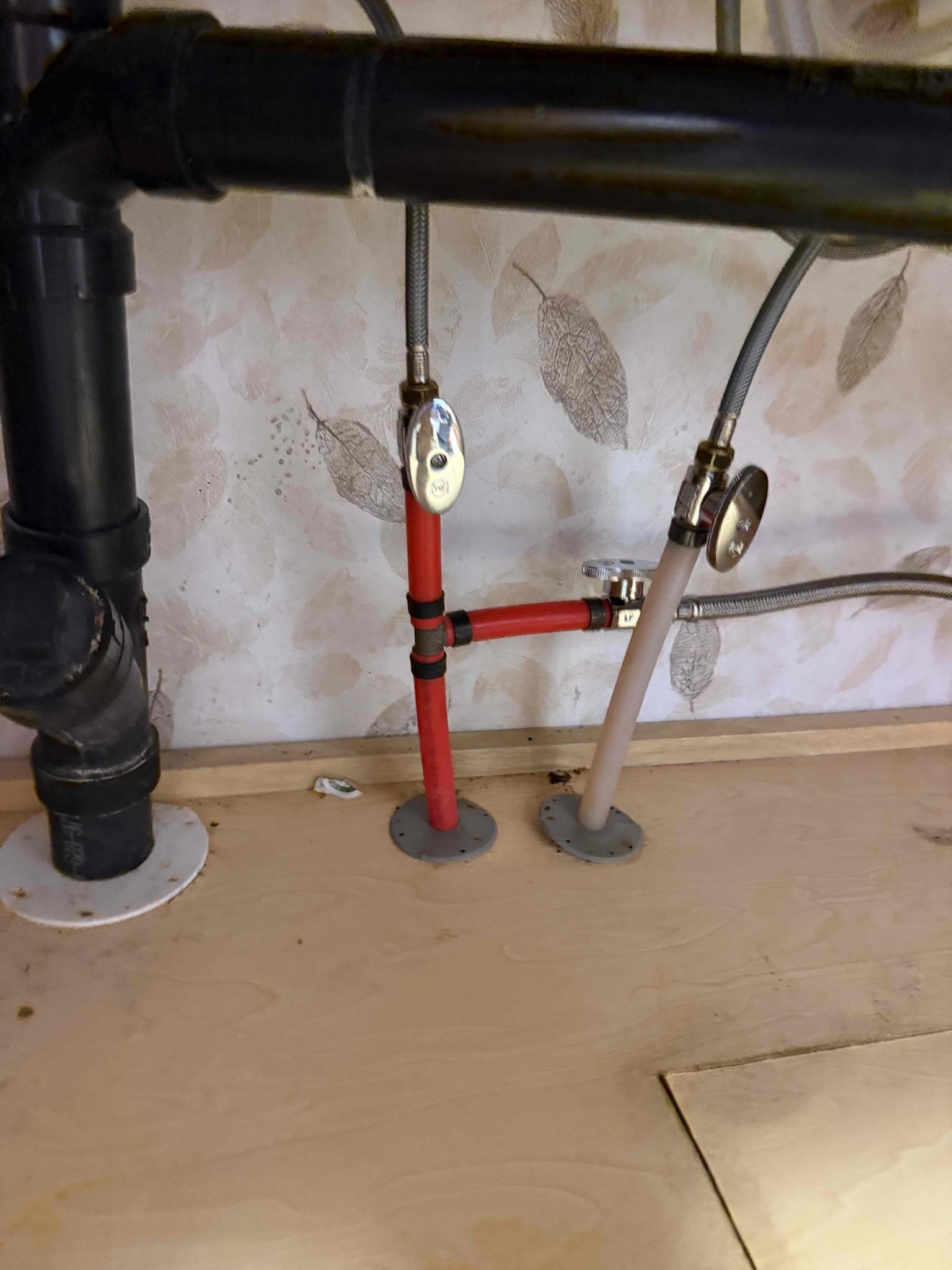 FOUND ON INSPECTION

MASTER BATHROOM
- toilet fill valve is making a weird noise, and toilet did not pass dye test, due to the age of the toilet myguy plumbing recommends replacing toilet,

HALLWAY BATHROOM
-Toilet is very wobbly and toilet did not pass the dye test, due to the age of the toilet myguy plumbing recommends replacing toilet 

KITCHEN 
Customer has multiple shutoff valves for the same fixture, it appears when the faucet was installed someone install shark bite valves after the valves that are already there. Myguy plumbing recommends replacing and removing all the valves that are unnecessary, and removing shark bites.


WATER HEATER 
-customer would like their tankless water heater flushed


Today myguy plumbing arrived on site to complete all work from home inspection, after all work was completed myguy plumbing turned the water back on to the home and tested for leaks. At this time there are no leaks present and everything is working as should no leaks.