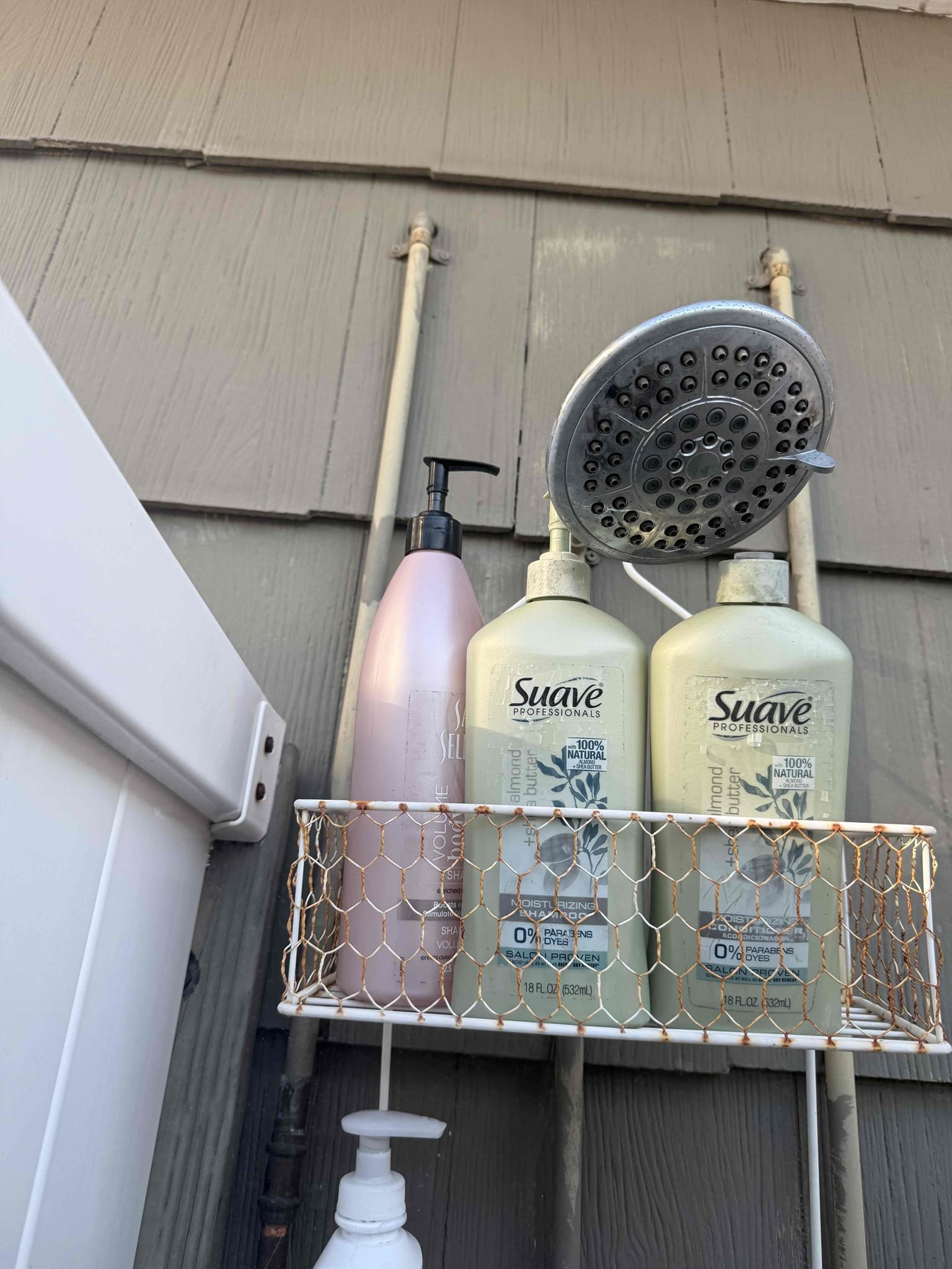 Customer stated that their outdoor shower has bursted. After inspecting, myguy plumbing wrote up estimates on what we found, for today the customer would like all options emailed over to them.