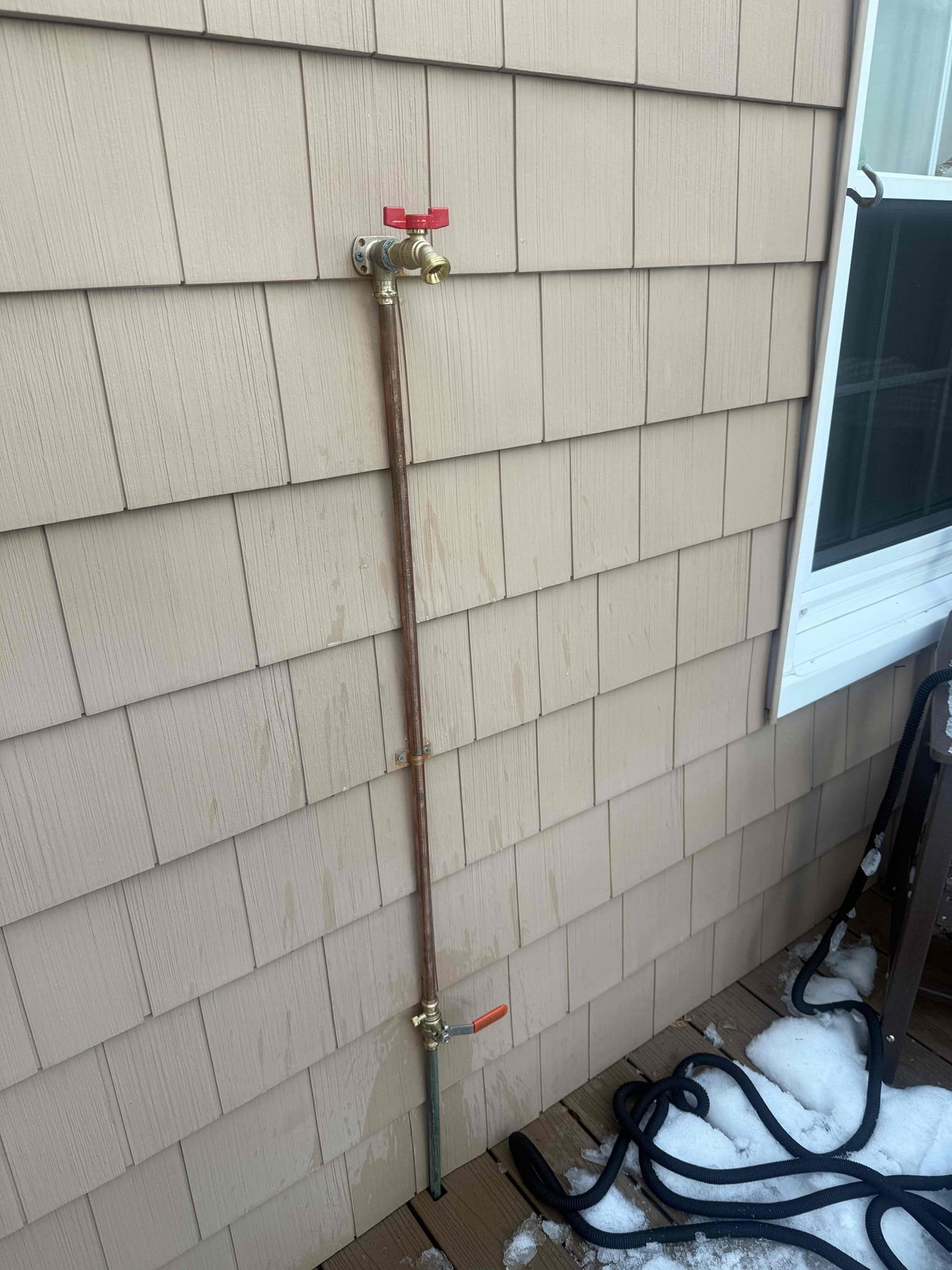 Replace silcock and membership (add on ball valve)
Arrived to home for freeze break on silcock installed previously by us. Customer left hose on which caused it to free and pop off. Today MyGuy cut out and replaced silcock and did the shut off as courtesy. When I went to gravity drain , old gate valve inside was not holding. Gave option to replace but main shut off valves are same age and not holding. Snow is cover on street and could not find it at this time. There are no leaks on work today and silcock is gravity drained after using channel locks on valve on inside. Customer is aware there are no warranty on the draining of outdoor silcock. 
We will be coming back after water company comes to locate curb stop to replace 2 main shut off valves and the valve on inside for silcock.