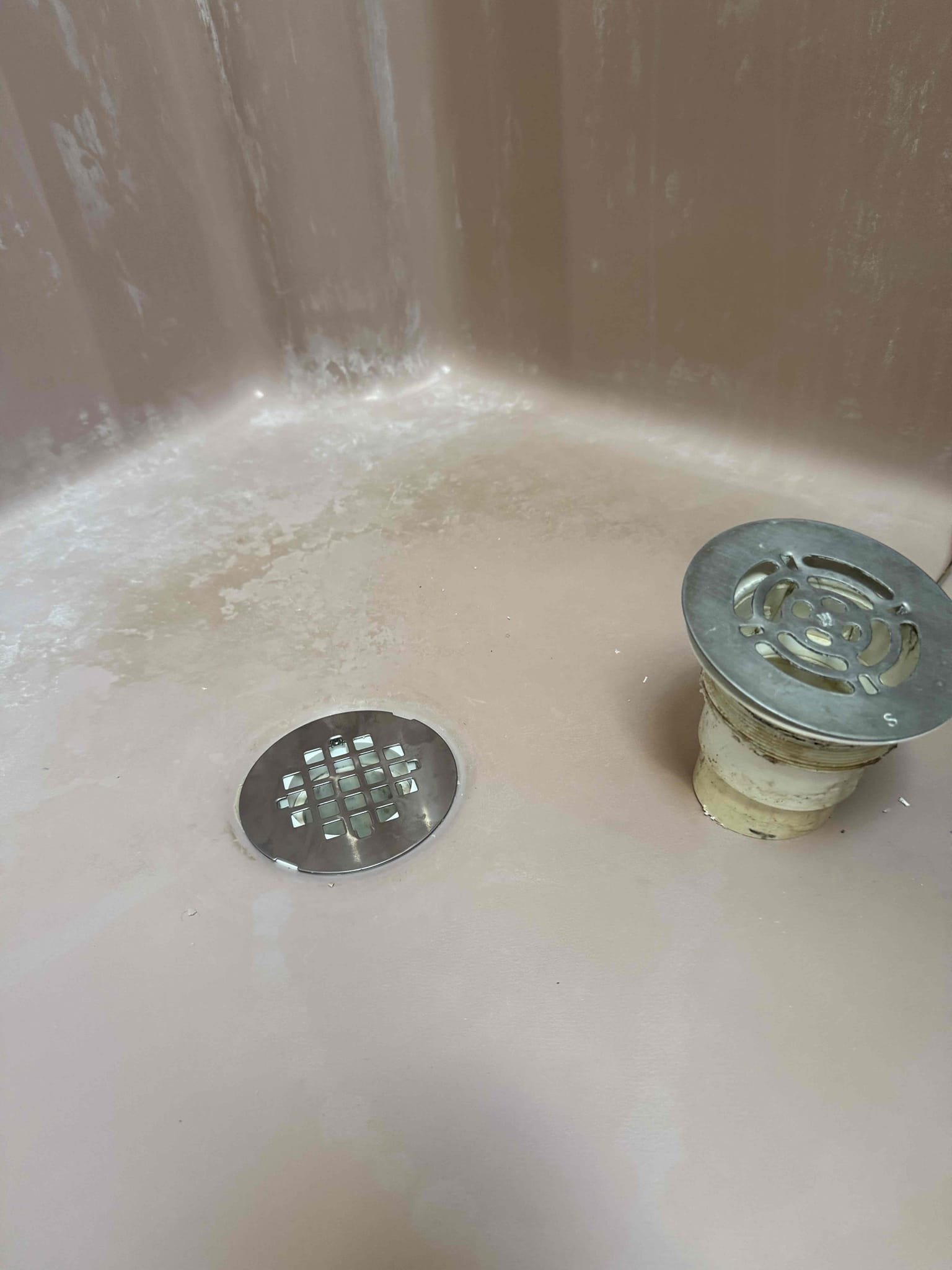 Replace shower strainer
Rep leaking hose bib and gate valve for spigot
Replace main valve
Arrived to to to complete work previously sold. Customer wanted to change invoice and for now only replace shower strainer which was the main issue. MyGuy supplied and installed new shower strainer and tested for leaks. There are none at this time.