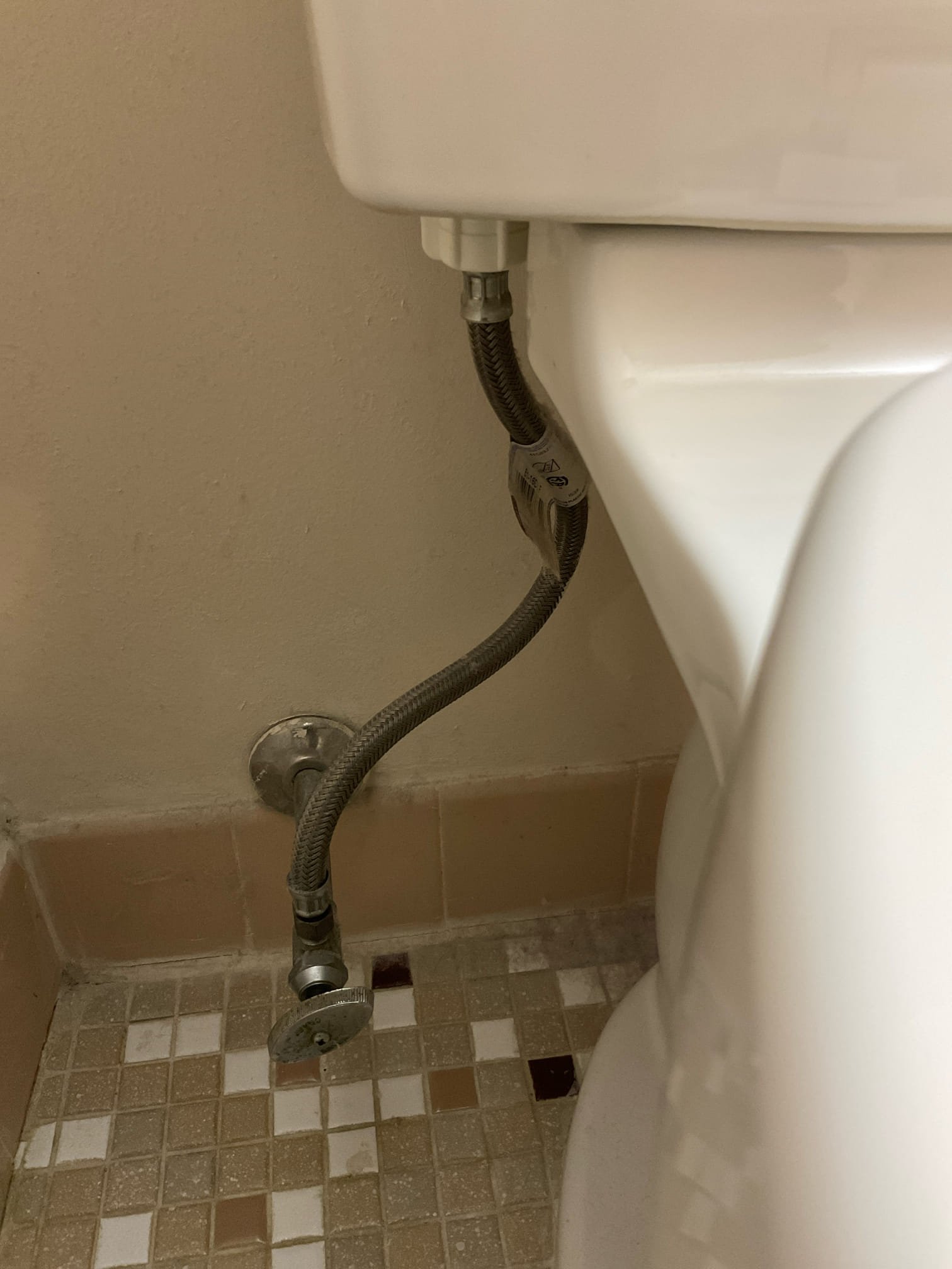 Arrived on site client stated thier toilet slowly fills up and thier shutoff valve was unable to be turned by hand. Went over a few options with the client to either install a new toilet and rebuild the inside of tank with new shutoff valve. Toilet isn’t that old so client felt it was best to go with a partial rebuild today. Today I replaced the flapper, fill valve, shutoff valve, and supply line. Turned water back on to test for leaks and to test if all internals in the tank are working properly. Toilet isn’t now flushing and filling as it should.