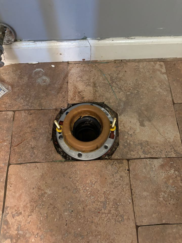 Replaced hose bib to fix leak and pulled and reset toilet. Howell Township, NJ 07731