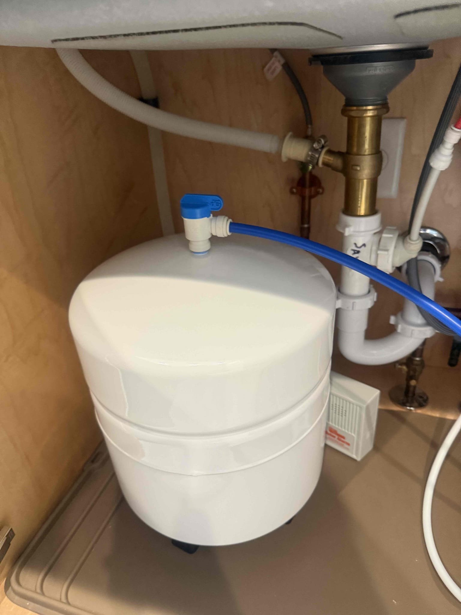 Arrived to home to install customer supplied RO system. Customer already had system in and wanted swapped. Gave options. Collected 59 and will credit