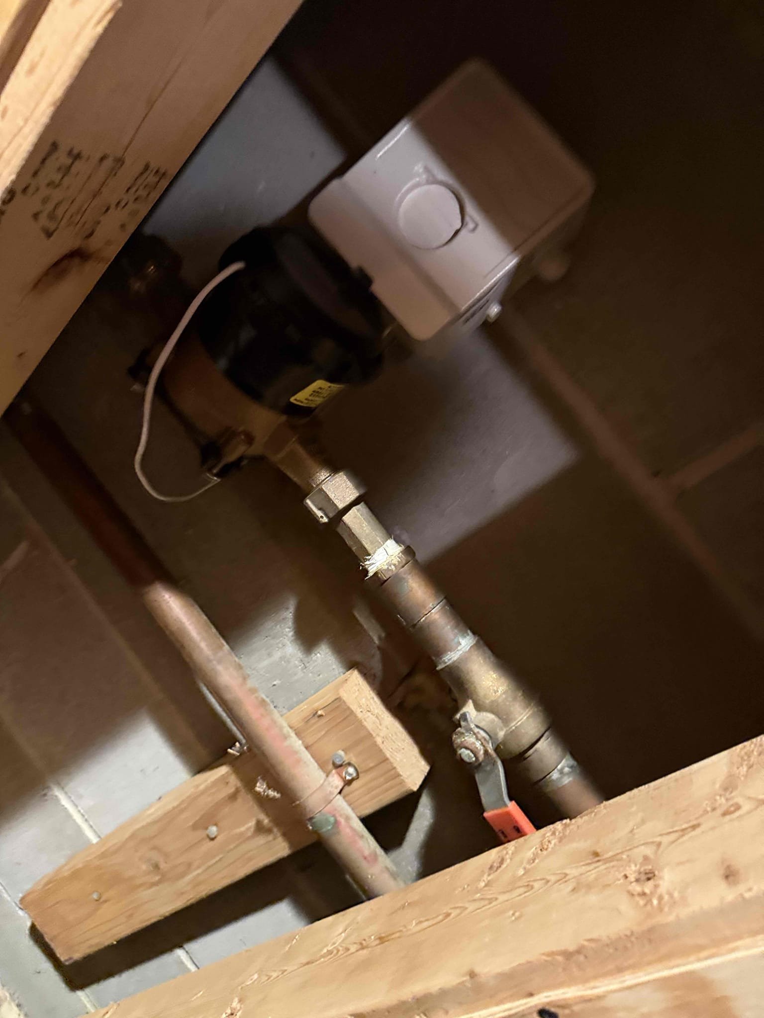 Arrived on site customer stated that they would like to get thier drainage for thier kitchen sink re attached. After inspecting their are some issues that we found under the kitchen sink, MyGuy plumbing will get senior tech out to re diagnose issue.