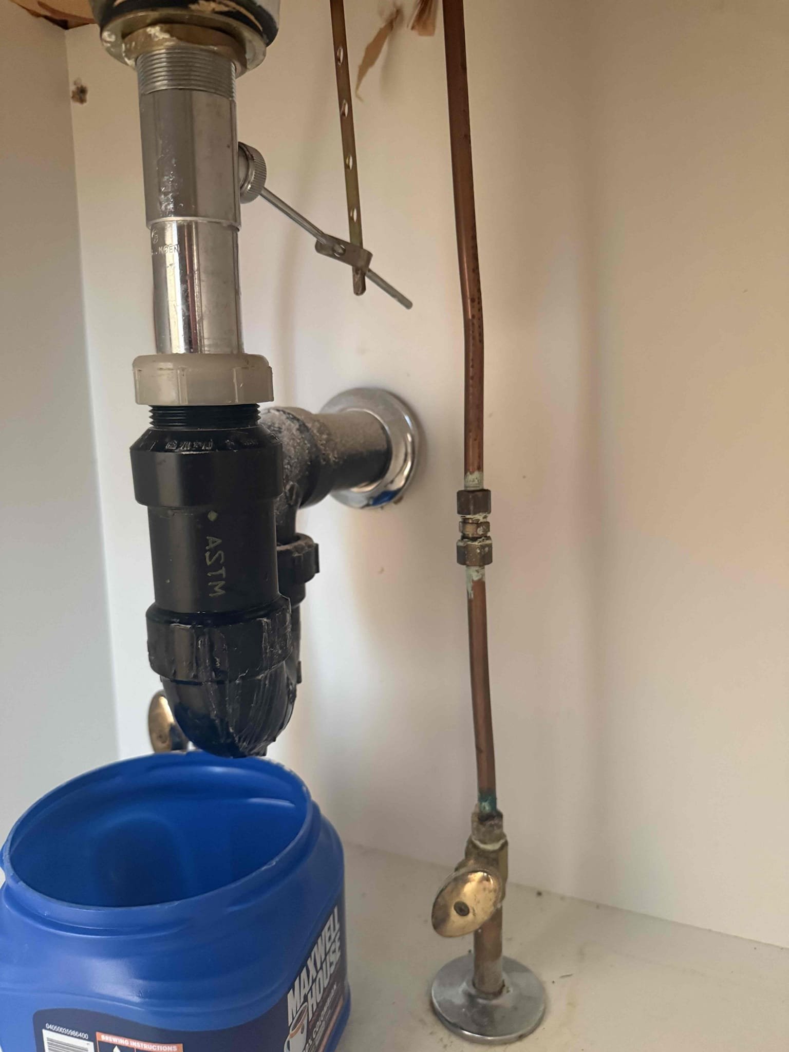 Arrived on site customer stated that they had a leak under their lav sink. After inspecting we found that the trap was leaking as well as the faucet, MyGuy plumbing wrote estimates on what we found to get rectified. After presenting options to customer, customer would like to move forward with complete rebuild under lav sink and replace faucet with membership. After all work was completed MyGuy plumbing tested all work for leaks. At this time their are no leaks found, everything is operating as should