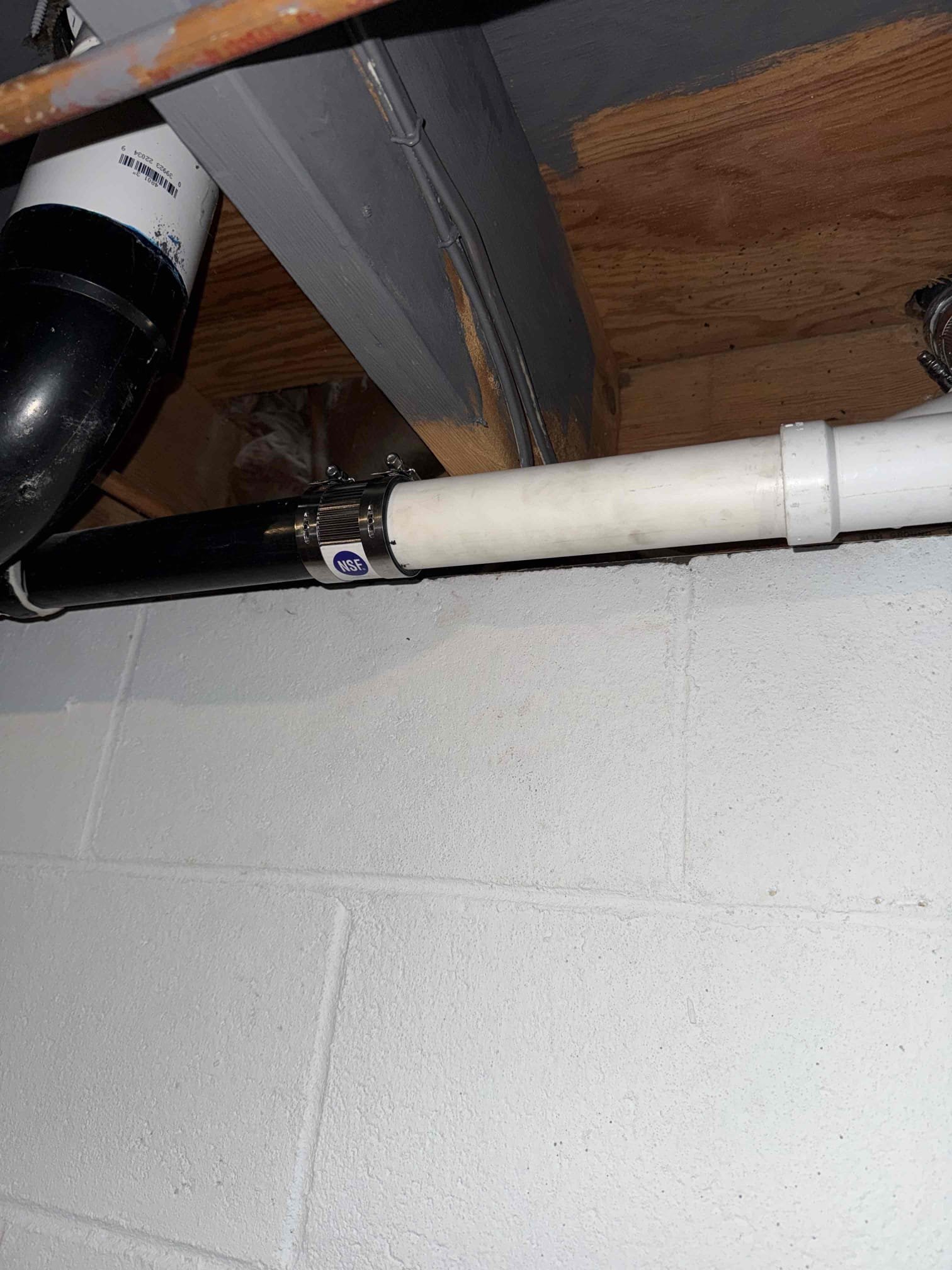 Arrived on site yesterday customer stated that they had two leaks one from the bathroom drain line and one from the main water valve. After inspecting MyGuy plumbing gave customer options to rectify the issue. Today MyGuy plumbing returned to replace both main water valves and complete pipe repair. After all work was completed. MyGuy plumbing tested all work for leaks at this time there are no leaks found everything is working as should.