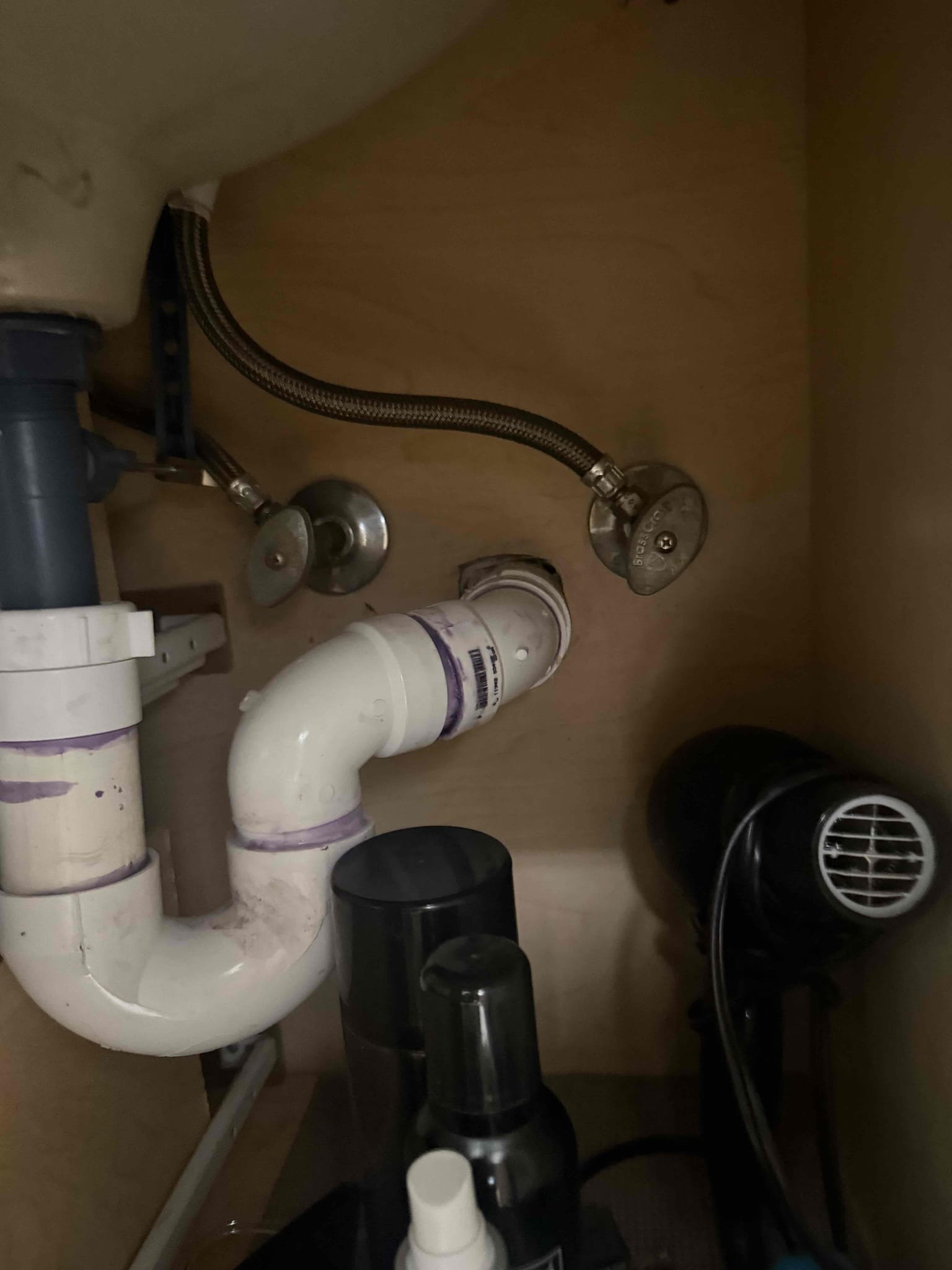 Arrived on site to complete customers annual home inspection after inspection MyGuy plumbing wrote estimates on what we found to get rectified, for today customers would just like all options emailed over to them, customer will call back when they are ready to decide what they would like to move forward with.

Hardness for ro system 1 
Hardness for home 4 
Ph 7.4
Pressure 65