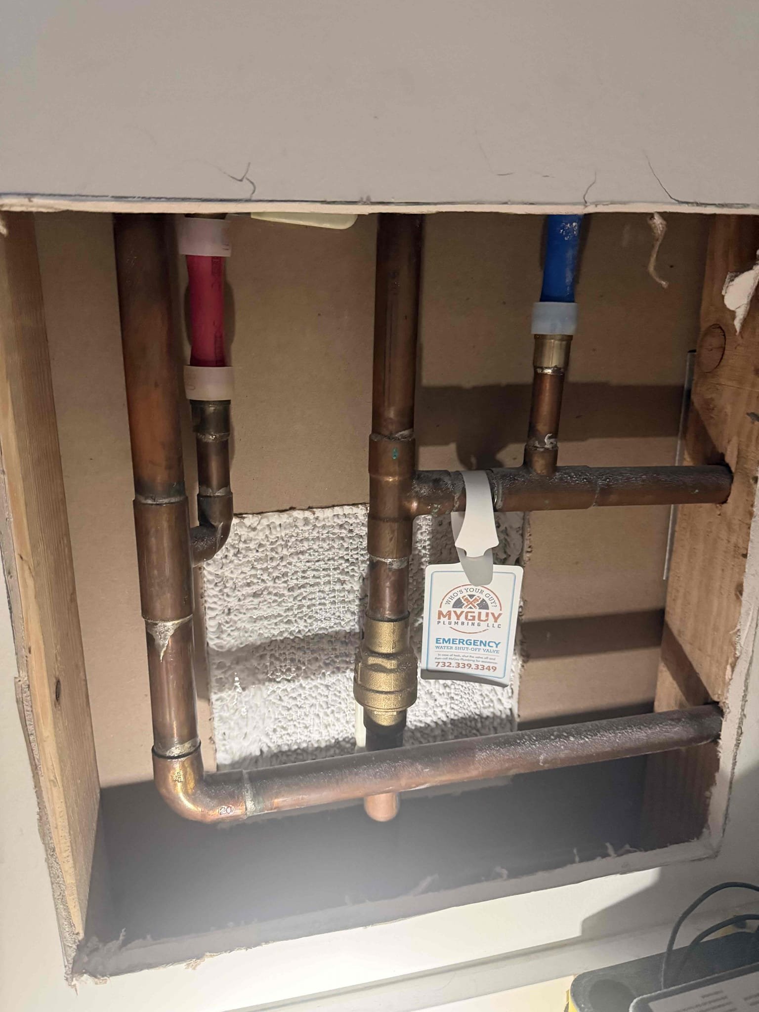 Arrived on site client stated when they flushed the toilet it would gurgle and they would hear it in the shower as well. Clients main water stated that that bathroom used to be a bedroom and it was changed into a bathroom before they moved in and they have been having this issue ever since they moved in. 