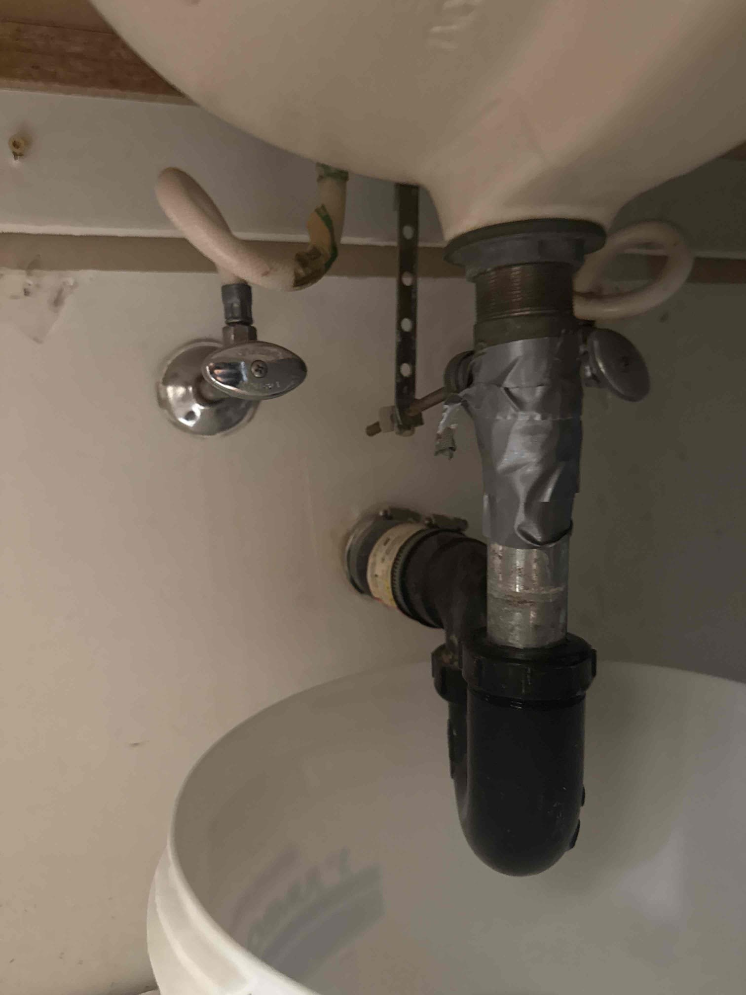 Arrived on site customer stated that they had would like their lav shutoff valves replaced along with their main water shutoff. After inspecting, MyGuy plumbing gave estimates on what we found to get rectified. For today, customer would only like to replace one main water shutoff valve along with both shutoffs for the lav sink. After all work was completed, MyGuy plumbing tested all work for leaks. At this time their are no leaks found evrtthijg is working as should 