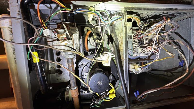 Completed comprehensive CPM air conditioning inspection including internal component evaluation, refrigerant line assessment, and evaporator coil examination. Cleaned burner tubes as requested and inspected acid neutralizer system to verify proper operation, confirming all components functioning within normal parameters.