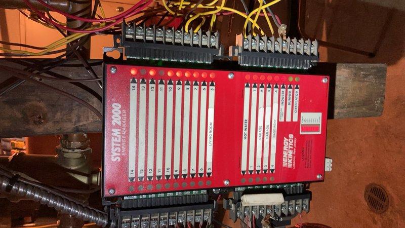 Replaced malfunctioning System 2000 zone valve control board that was experiencing buzzing and displaying multiple fault indicators. New board was installed and tested, with all zones now operating properly and system functioning as designed.