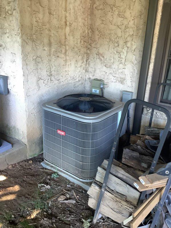 Completed oil heating system tune-up and cleaning service on a 2017 Thermo Pride unit under partner membership program. Performed comprehensive maintenance including combustion chamber inspection, burner nozzle replacement, fuel filter service, and blower assembly cleaning. System tested and confirmed operating within manufacturer specifications with proper ignition, flame pattern, and heat output.
