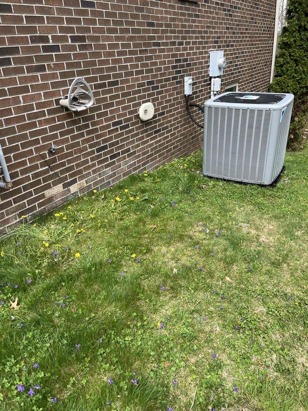 Completed prepaid AC maintenance tune-up as part of membership benefits. Performed comprehensive system inspection of outdoor condensing unit, measured electrical parameters using clamp meter with readings at 326.1, verified proper amperage draw and electrical connections. Inspected condenser coil fins, fan operation, and all external components. System operating within normal parameters with no immediate concerns identified.