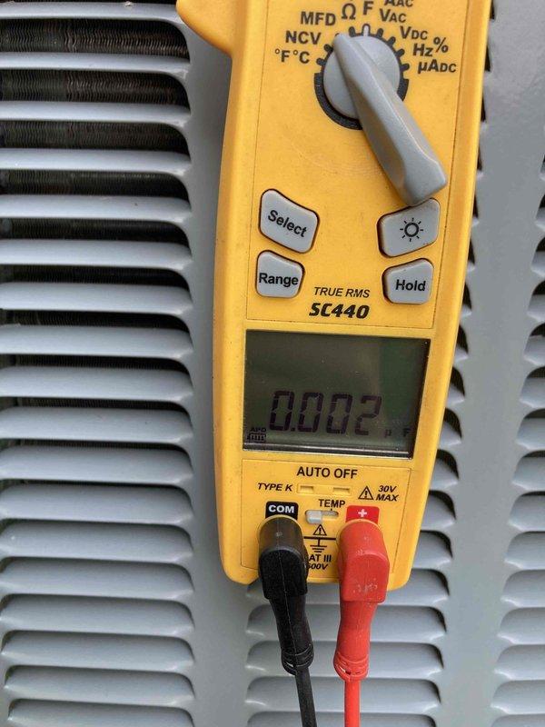 Performed routine HVAC maintenance inspection under club membership agreement. Verified system operation using digital multimeter for electrical diagnostics and inspected air filtration system, confirming clean filter condition and proper installation.