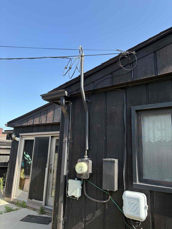 Provided estimate for complete HVAC system replacement on 24-year-old unit deemed unrepairable by utility company. Assessed existing natural gas furnace and air conditioning system located in interior utility closet with vertical installation configuration. Documented current equipment condition and utility room specifications for replacement system sizing and installation planning.