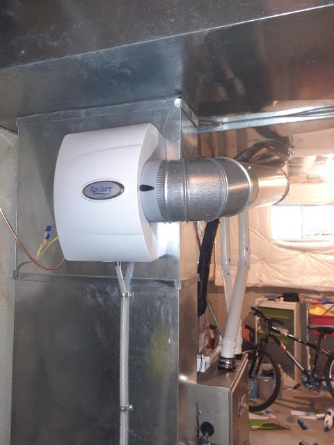 Xenia, OH - I removed a Carrier Gas Furnace and Air Conditioner. I installed a
Five Star 96% Variable-Speed Two-Stage Gas Furnace and Five Star 19 SEER Variable Speed 3 Ton Air Conditioner as well as an Aprilaire 600M Humidifier. Cycled and monitored the system. Operating normally at this time. Included with the installation is a free 1 year service maintenance agreement. Xenia, OH - I removed a Carrier Gas Furnace and Air Conditioner. I installed a
Five Star 96% Variable-Speed Two-Stage Gas Furnace and Five Star 19 SEER Variable Speed 3 Ton Air Conditioner as well as an Aprilaire 600M Humidifier. Cycled and monitored the system. Operating normally at this time. Included with the installation is a free 1 year service maintenance agreement.