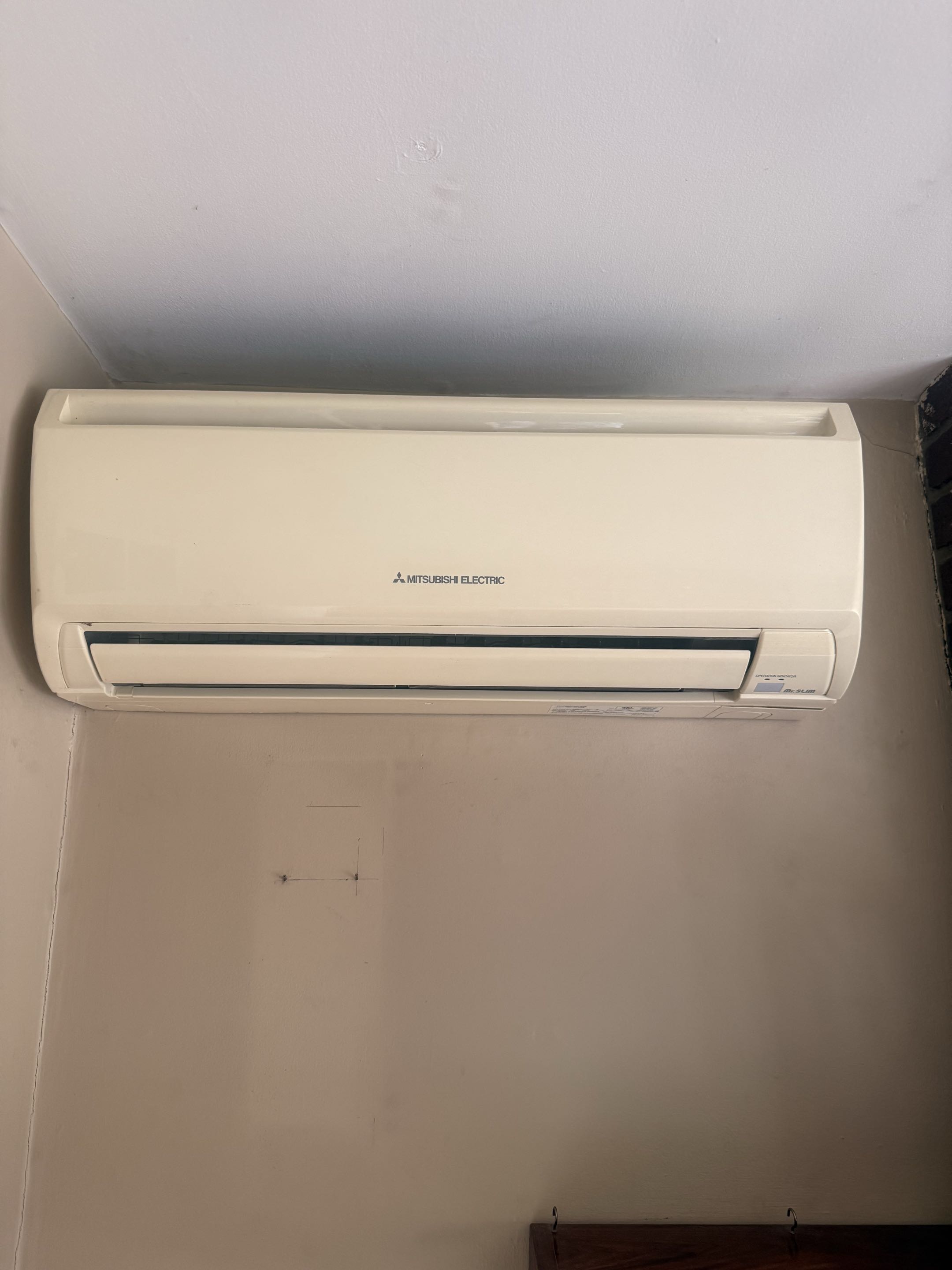 Routine maintenance on Mitsubishi Mr.Slim ductless