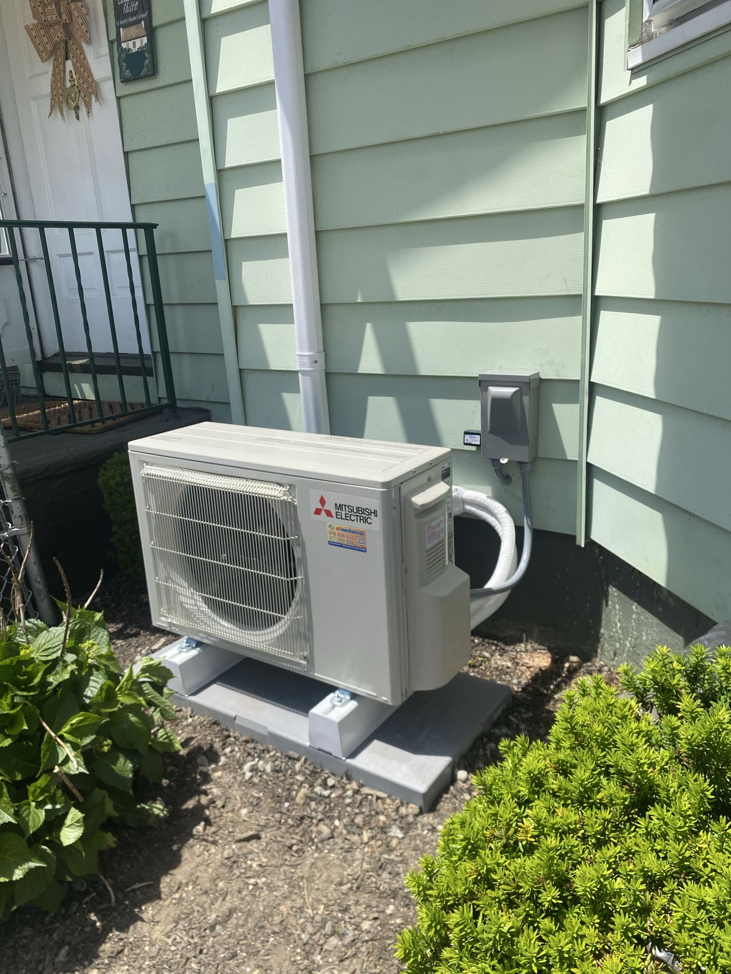 Mitsubishi electric single zone ductless heat pump installation 