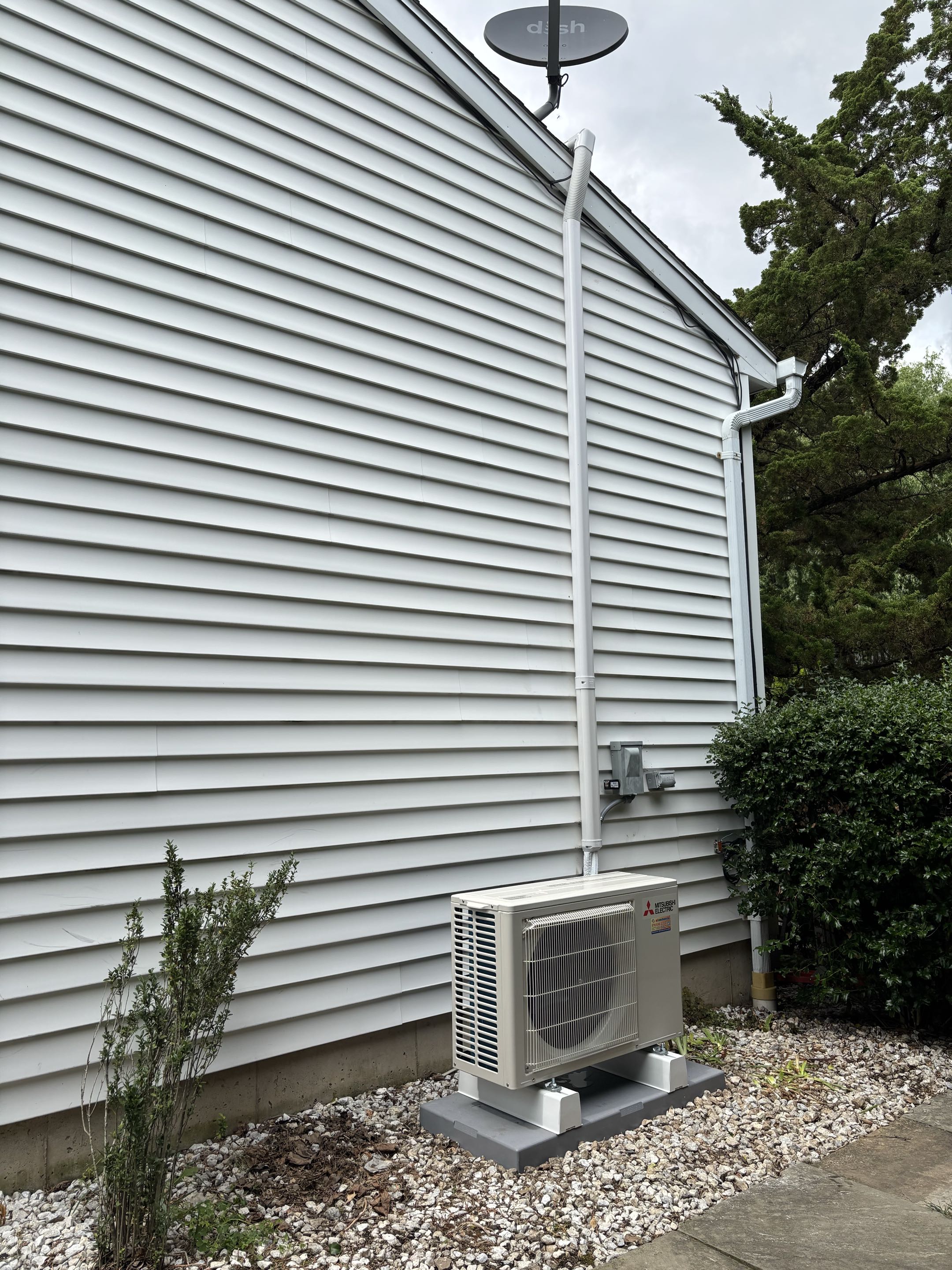 Mitsubishi Electric 2 zone and single zone ductless replacement.