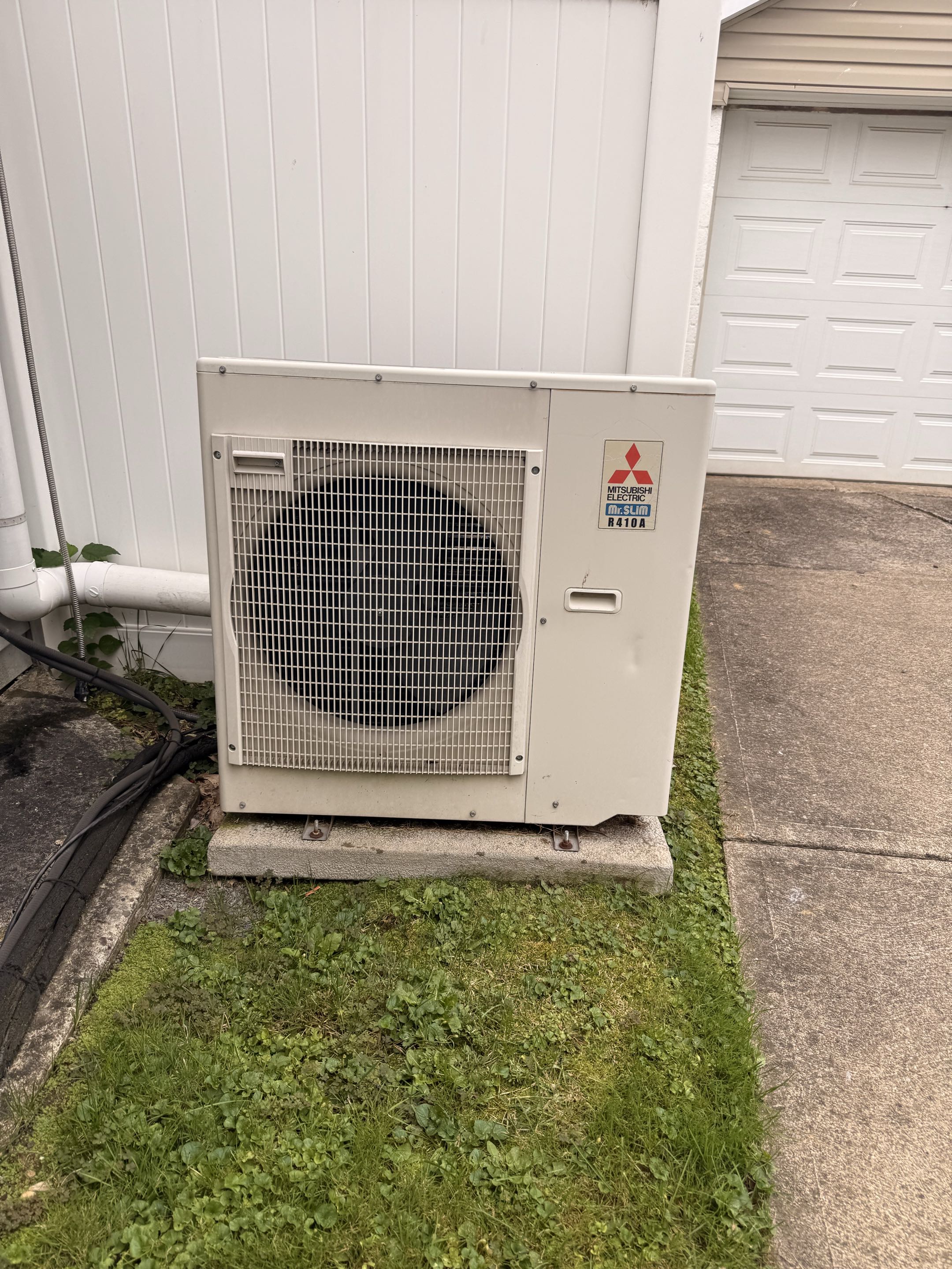 Routine Maintenance on Mitsubishi 2-zoned Ductless MiniSplit