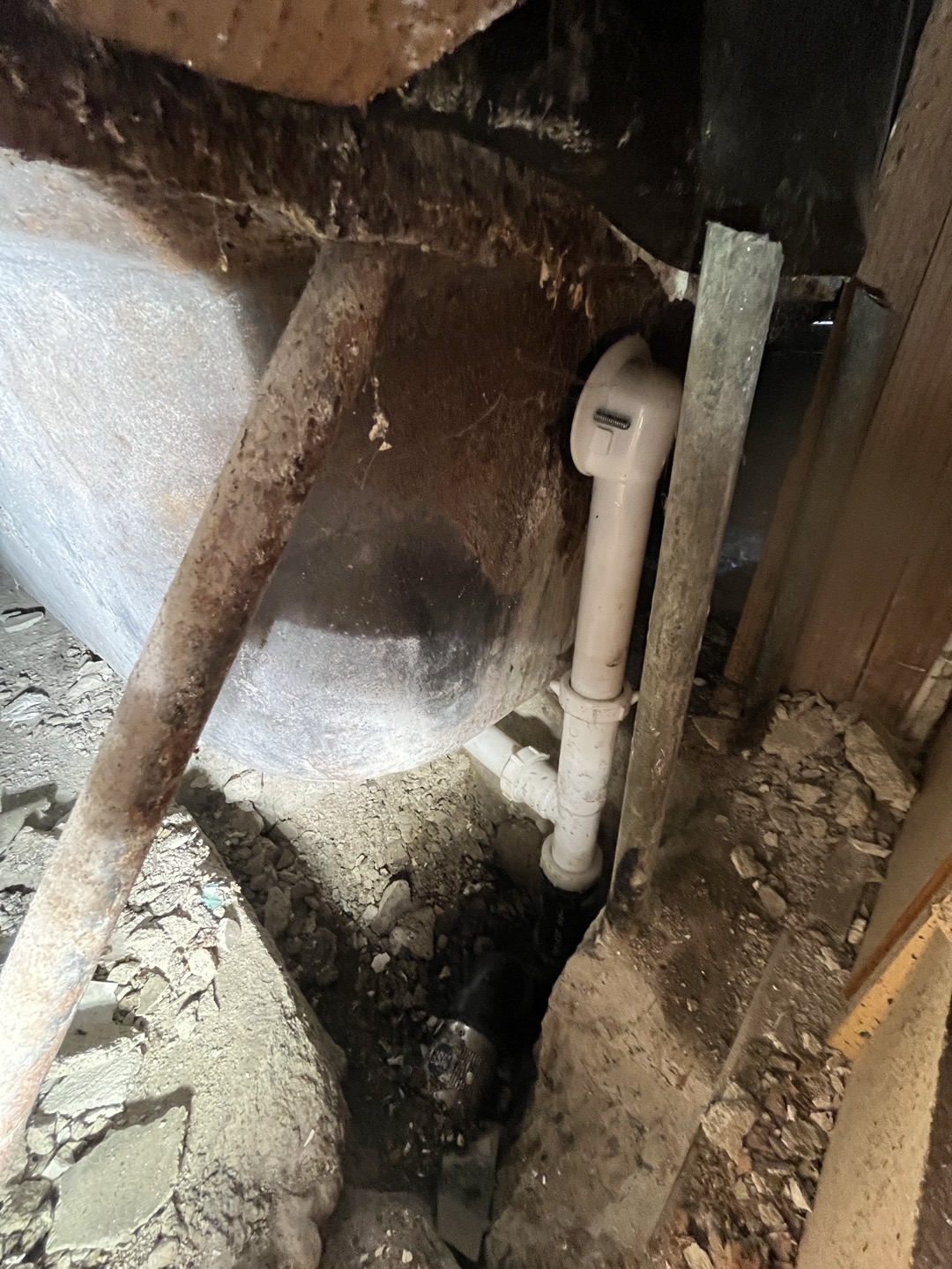 Attempted to snake tub via overflow, but was unable to due to the snake going up the vent instead of down the drain. Had to remove access panel under kitchen sink to remove waste and over flow and snake drain via access in wall. Ran camera and found the existing drains had severe amount of scale build up due to the drains being old. If customer continues having issues with clogs recommend performing descaling 