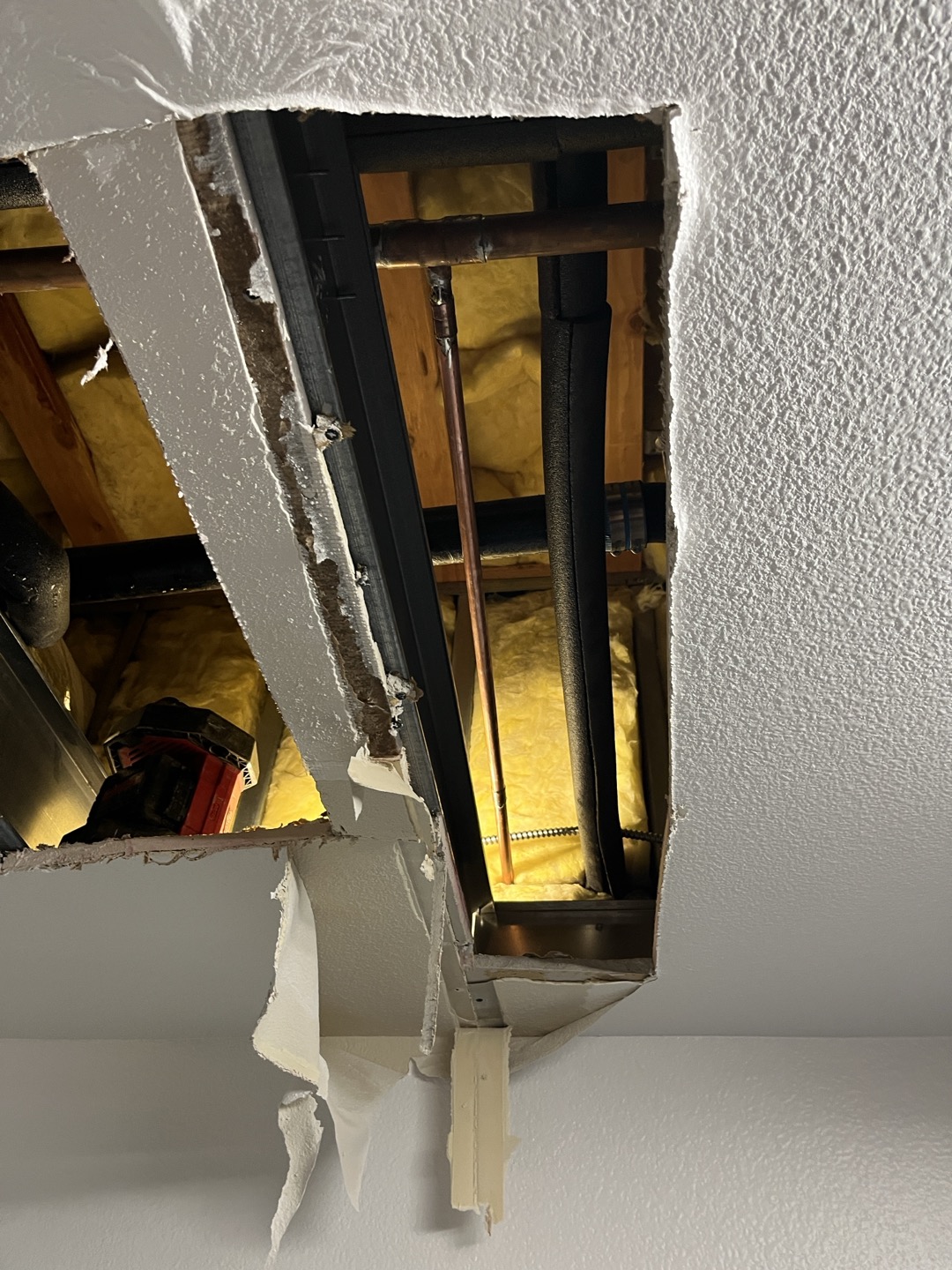 Customer had a pin hole leak on half inch copper in men’s bathroom. Explained they’d continue to have leaks until repipe is performed due to the condition of pipe. 