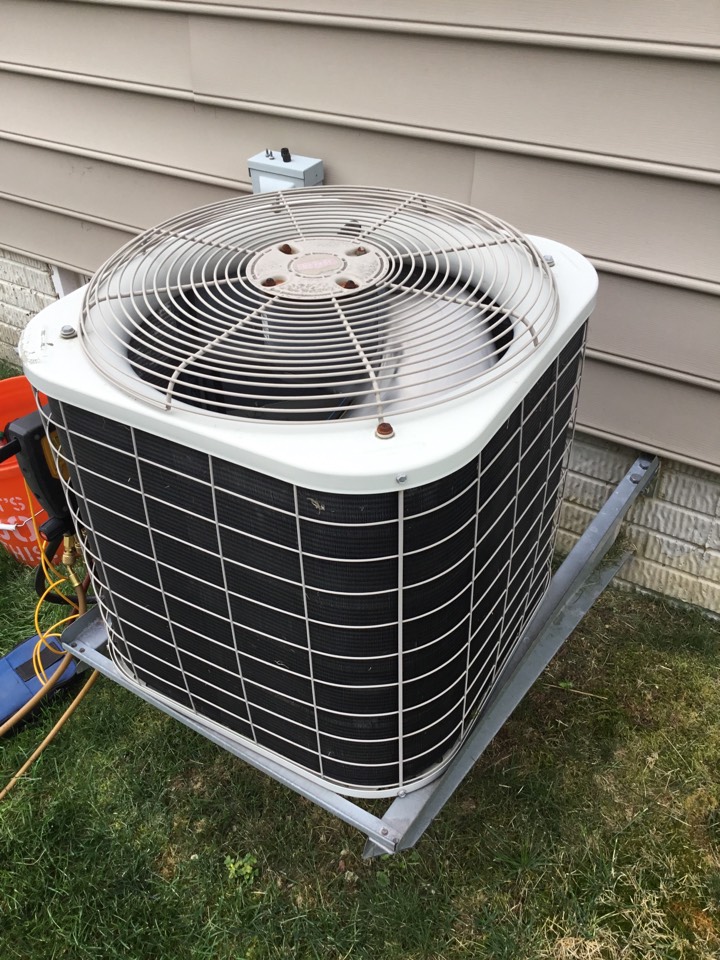 Performed AC tune up on Bryant air conditioner R22 system 